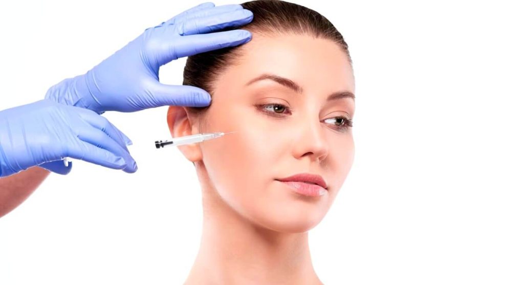 Piqûre de botox au visage